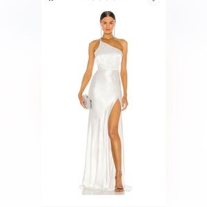 Hailey Gown in Ivory
SAU LEE